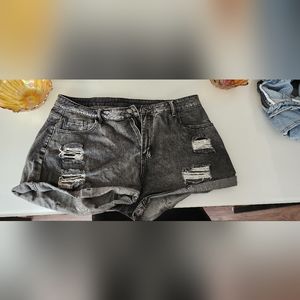 Short jeans